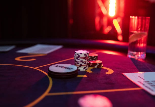 indo777 mobile app interface showing sportsbook and live casino options